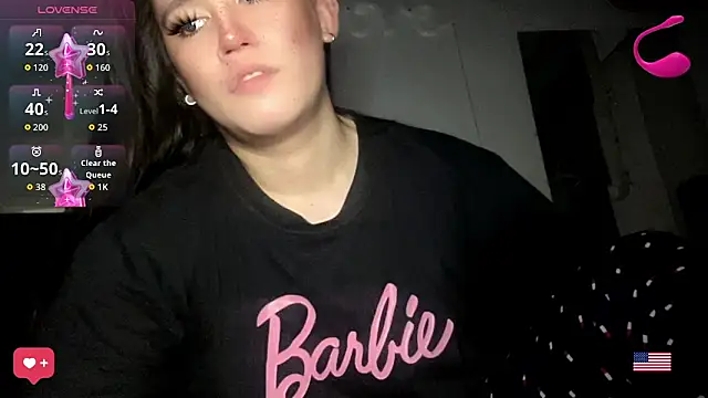 Snapshot of MeganTheRarest chatting on April 7, 2026, 8:37 am MeganTheRarest online show from April 7, 2026, 8:37 am