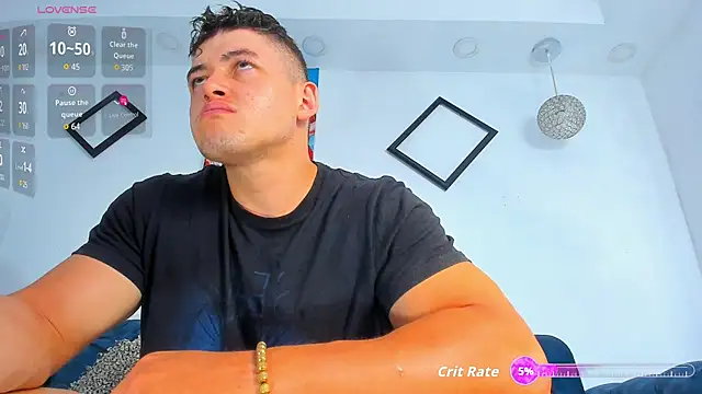 Leonsmoron online show from October 3, 2025, 11:57 pm