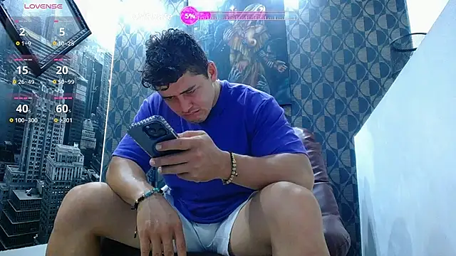 Leonsmoron online show from March 25, 2026, 10:38 pm