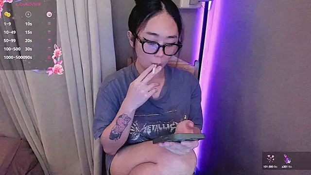 Snapshot of MissAyaCollins chatting on February 2, 2025, 8:24 am MissAyaCollins online show from February 2, 2025, 8:24 am