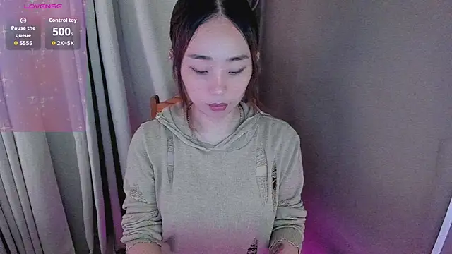 Snapshot of MissAyaCollins chatting on November 8, 2025, 12:22 am MissAyaCollins online show from November 8, 2025, 12:22 am