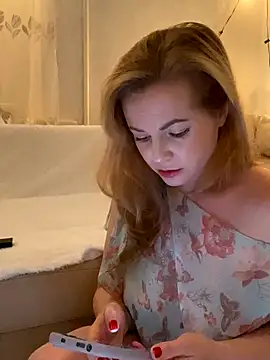 Lady  Maria online show from December 5, 2025, 4:25 pm