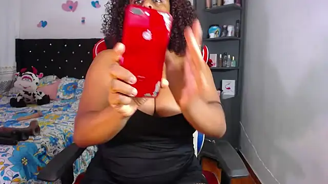 BellaKarla online show from May 15, 2026, 11:34 pm