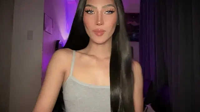 Bella Gordon online show from October 7, 2025, 12:46 pm