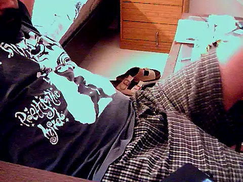 aksxi1 online show from January 19, 2026, 5:44 am