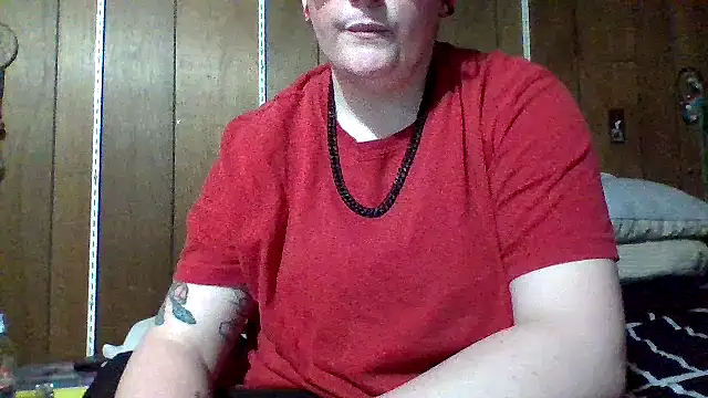 Snapshot of Mhunt666 chatting on April 16, 2026, 8:42 pm Mhunt666 online show from April 16, 2026, 8:42 pm