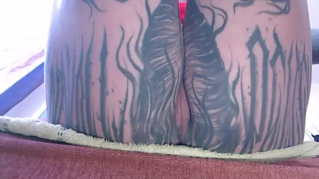 SLOPPYTITSS online show from November 4, 2025, 2:49 pm