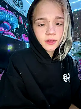 Cutiepiespanks online show from September 15, 2025, 5:51 am