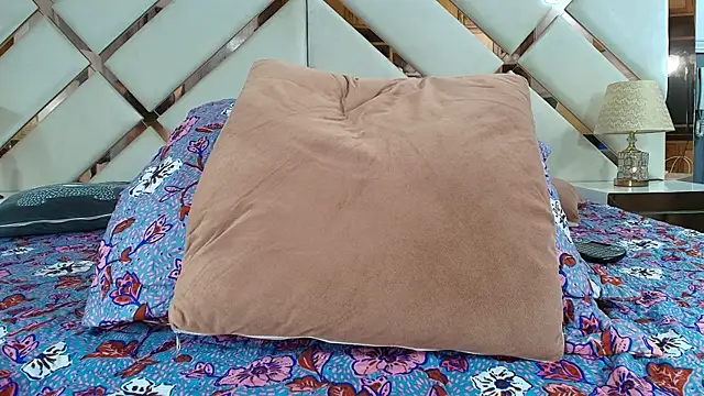 NaughtyAnaa online show from March 6, 2025, 6:41 am