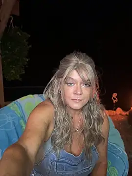 Snapshot of cowgirlc chatting on June 27, 2026, 2:16 am cowgirlc online show from June 27, 2026, 2:16 am