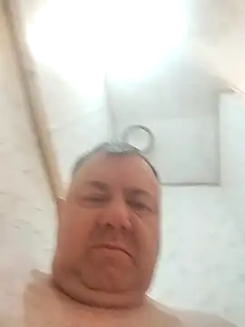 lawndad79 online show from February 4, 2026, 12:27 am