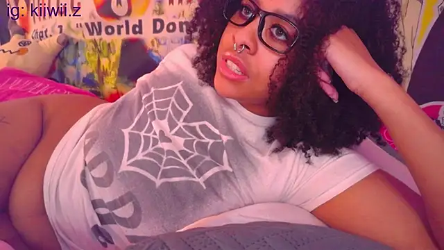 N1NT3NDH03 online show from February 25, 2025, 5:08 am