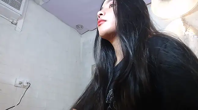 Urbabygirl jenny online show from February 28, 2025, 1:25 pm