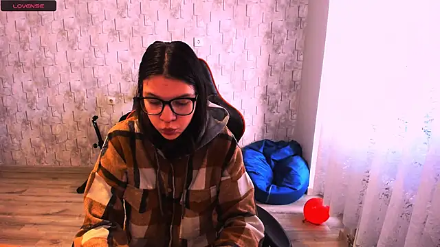 MollyLollipop online show from February 21, 2025, 2:28 am