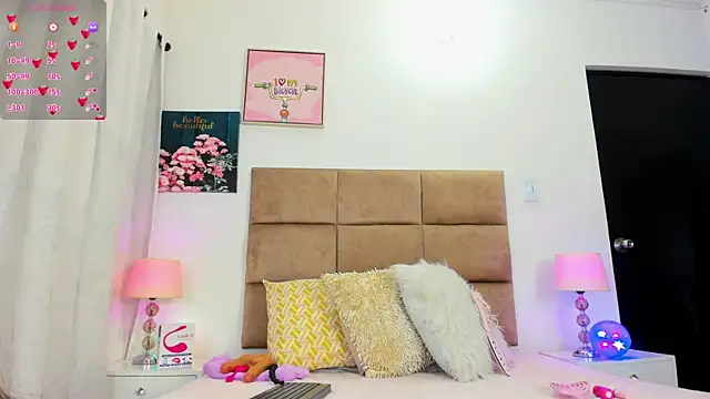 MiaJacksonn online show from January 21, 2025, 11:46 am