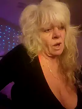 Snapshot of IMS_BHAVEN chatting on December 9, 2024, 4:01 am IMS BHAVEN online show from December 9, 2024, 4:01 am