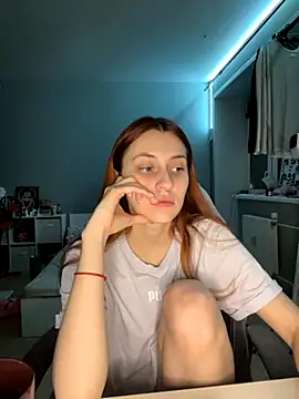 Uniarten online show from October 21, 2025, 7:14 pm