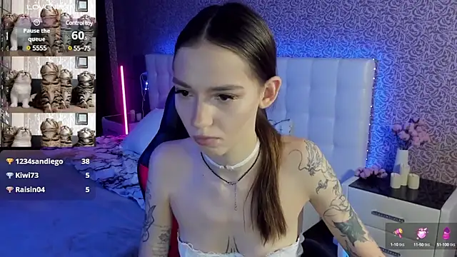 SophieCatty online show from February 22, 2025, 12:19 pm