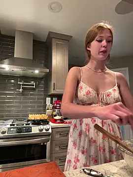 Snapshot of AnnaGingerDD chatting on November 11, 2025, 9:26 pm AnnaGingerDD online show from November 11, 2025, 9:26 pm