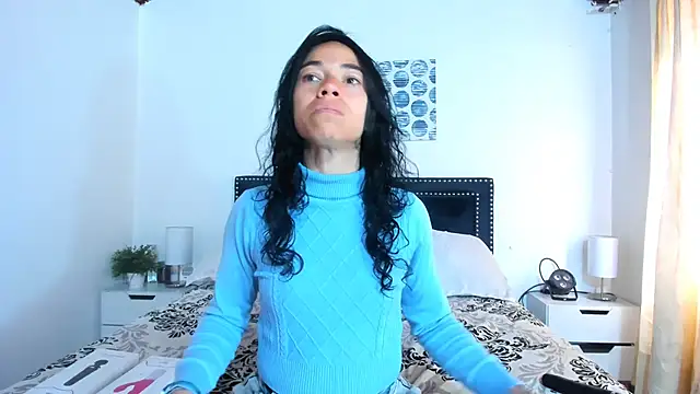 ZulyMichels online show from March 18, 2025, 12:47 pm