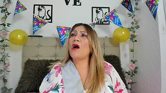 Snapshot of yayita_mature chatting on June 10, 2026, 3:11 pm yayita mature online show from June 10, 2026, 3:11 pm