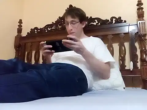 White rabbit  online show from January 11, 2025, 8:21 pm