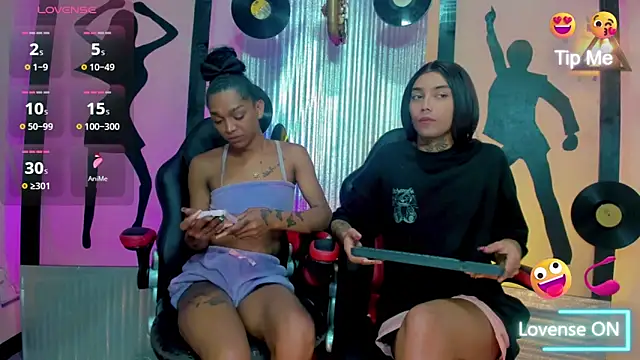 nickyminach  online show from January 7, 2026, 7:49 pm