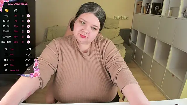 PlumPie online show from December 22, 2025, 8:44 am