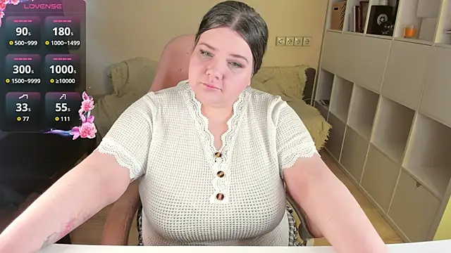 PlumPie online show from February 14, 2026, 1:19 pm