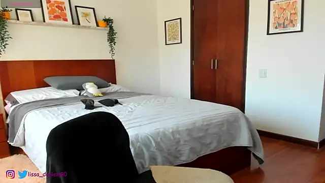 Lissa112 online show from December 13, 2024, 6:38 pm