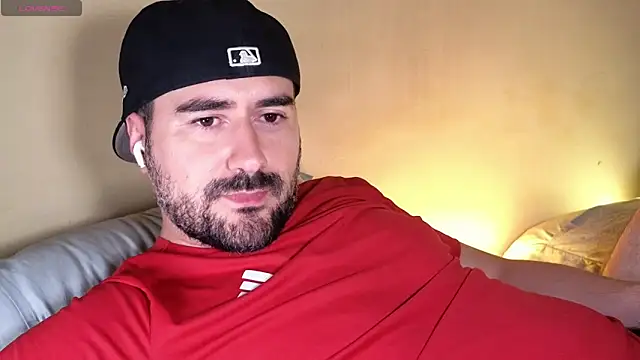 DominantTheo online show from November 23, 2025, 4:23 am