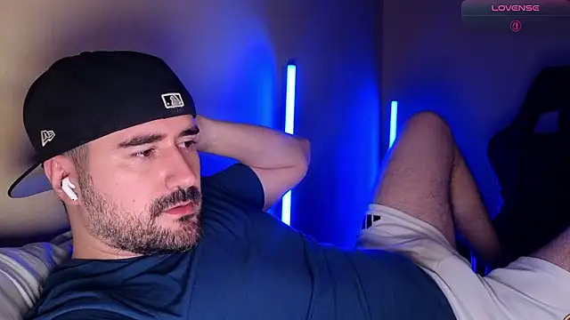 DominantTheo online show from March 16, 2026, 3:34 am