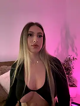 Snapshot of Eva_Ryen chatting on October 1, 2025, 4:57 pm Eva Ryen online show from October 1, 2025, 4:57 pm