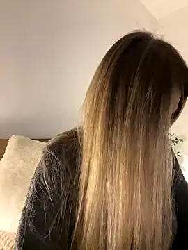 Snapshot of Eva_Ryen chatting on October 4, 2025, 4:49 pm Eva Ryen online show from October 4, 2025, 4:49 pm