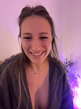 Snapshot of Eva_Ryen chatting on December 5, 2025, 4:58 pm Eva Ryen online show from December 5, 2025, 4:58 pm