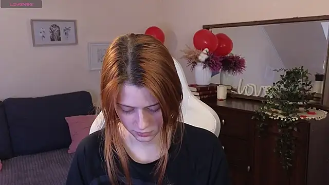 doll lesli online show from February 23, 2025, 2:35 pm