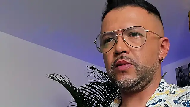 MrFrank tattoo online show from January 15, 2025, 6:40 pm