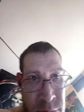 schmidtler35 online show from November 6, 2025, 12:39 pm