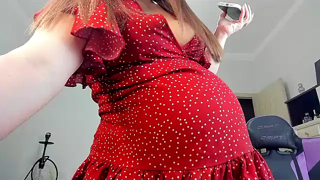 stella vestal online show from December 8, 2024, 3:45 pm