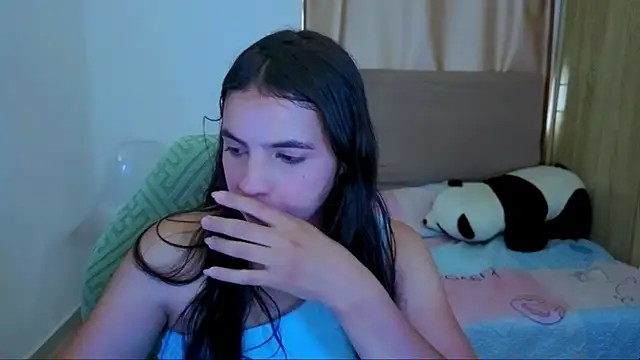  elenna online show from July 7, 2026, 6:01 pm