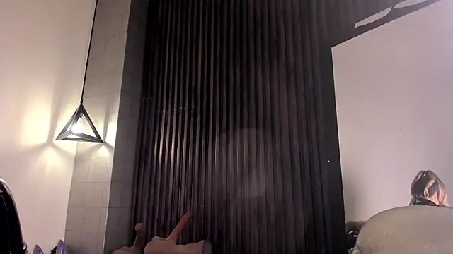  rebecca1 online show from March 20, 2025, 9:35 pm