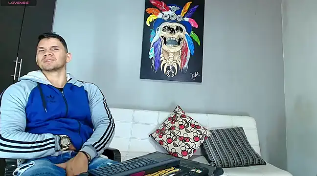 Snapshot of GendersonFit chatting on February 16, 2025, 2:21 pm GendersonFit online show from February 16, 2025, 2:21 pm