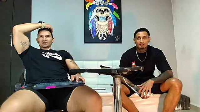 Snapshot of GendersonFit chatting on February 26, 2025, 2:14 pm GendersonFit online show from February 26, 2025, 2:14 pm