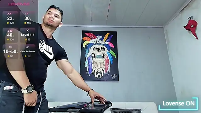 Snapshot of GendersonFit chatting on March 13, 2025, 2:01 pm GendersonFit online show from March 13, 2025, 2:01 pm