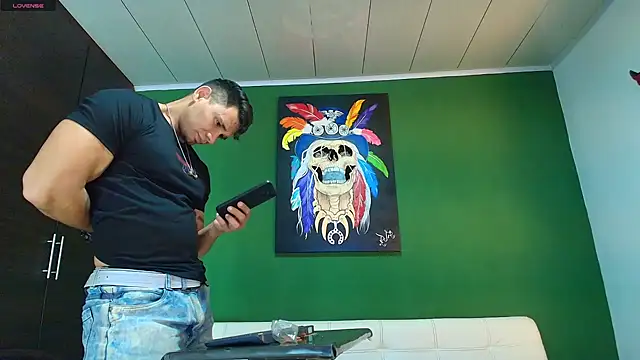 Snapshot of GendersonFit chatting on October 8, 2025, 9:34 pm GendersonFit online show from October 8, 2025, 9:34 pm