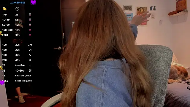 linda giggle online show from December 5, 2024, 11:18 pm