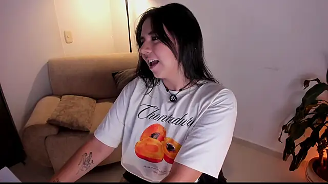 Amber  Davis online show from March 24, 2026, 1:10 am