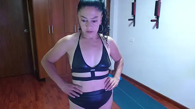 Anitta muscle online show from February 24, 2026, 8:40 pm