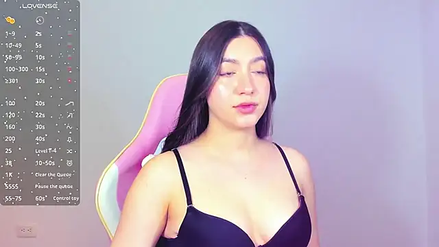 Snapshot of alice-love1 chatting on December 6, 2024, 1:29 am alice-love1 online show from December 6, 2024, 1:29 am