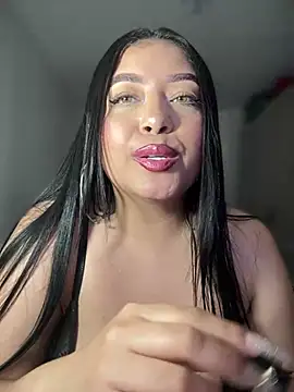 Snapshot of cami_ortiz__ chatting on January 17, 2025, 5:21 am cami ortiz   online show from January 17, 2025, 5:21 am